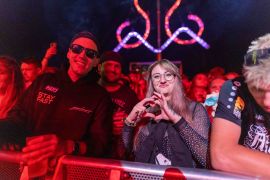 SMS Festival 30.000 Feierten Im Techno Paradies 65